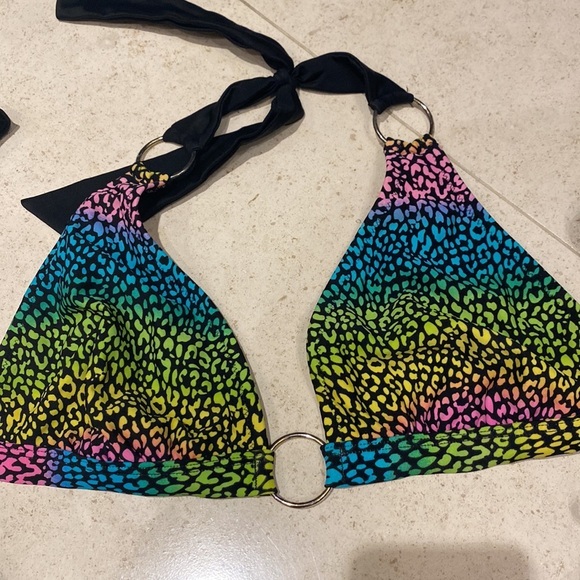 Red Carter 2 pc. Bikini Size Medium - Picture 2 of 5